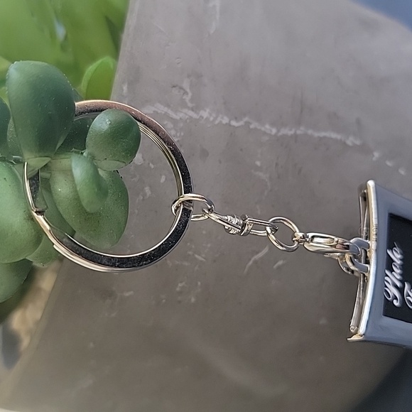 Silver Photo Frame Keychain - Picture 3 of 5